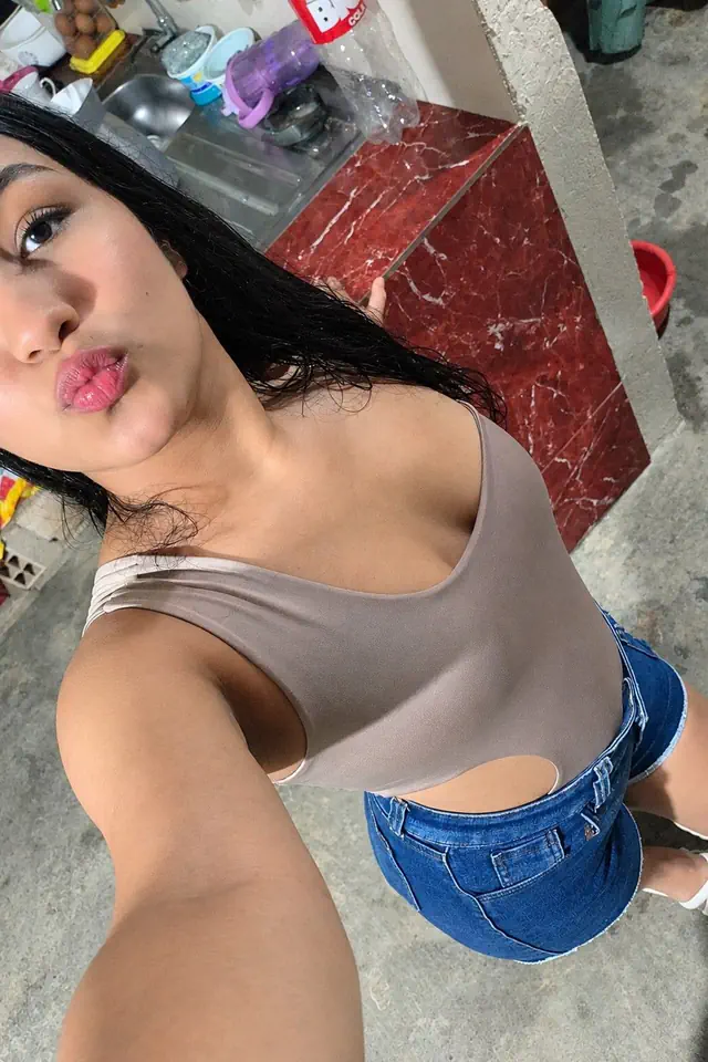 escort-media-00a45e85-21bc-42a3-8f64-190b8b24e7b9