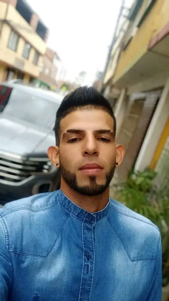 escort-media-021a5f4b-a77f-4645-ac78-caaa35eabc2b