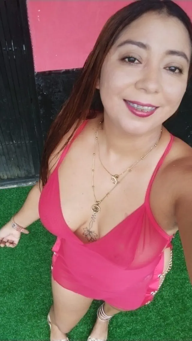 escort-media-0275b2bd-1ef6-4fa9-9083-339b540e24db