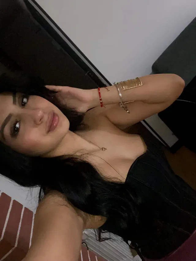 escort-media-02da3e45-6e26-43a0-8ab6-385594eaa2f3