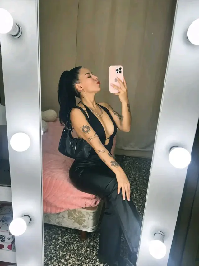 escort-media-035e4015-ee15-465d-80a2-38956c318f7e