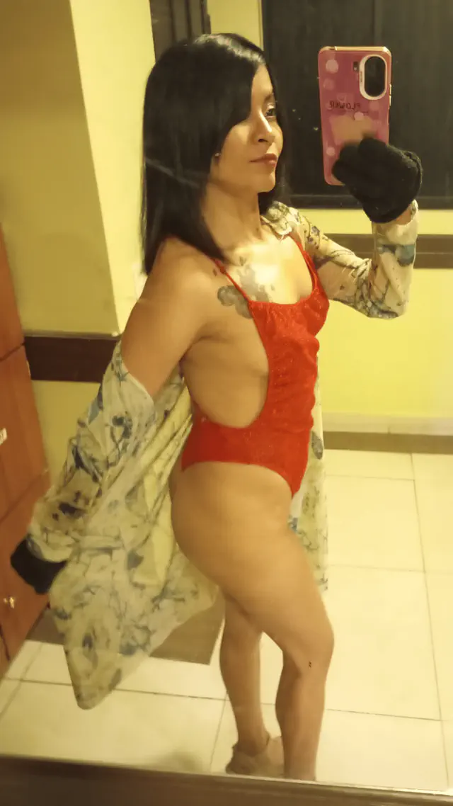 escort-media-03629050-169c-486e-1061-8686a3c5cc00