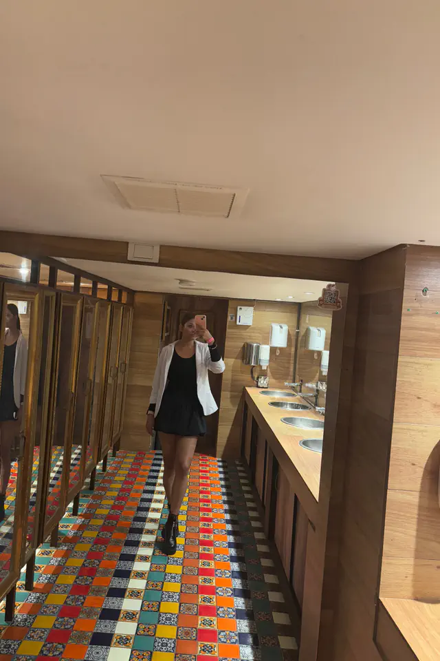 escort-media-047ebd1c-4fd5-4bcb-ad50-9480a4bcf7e2