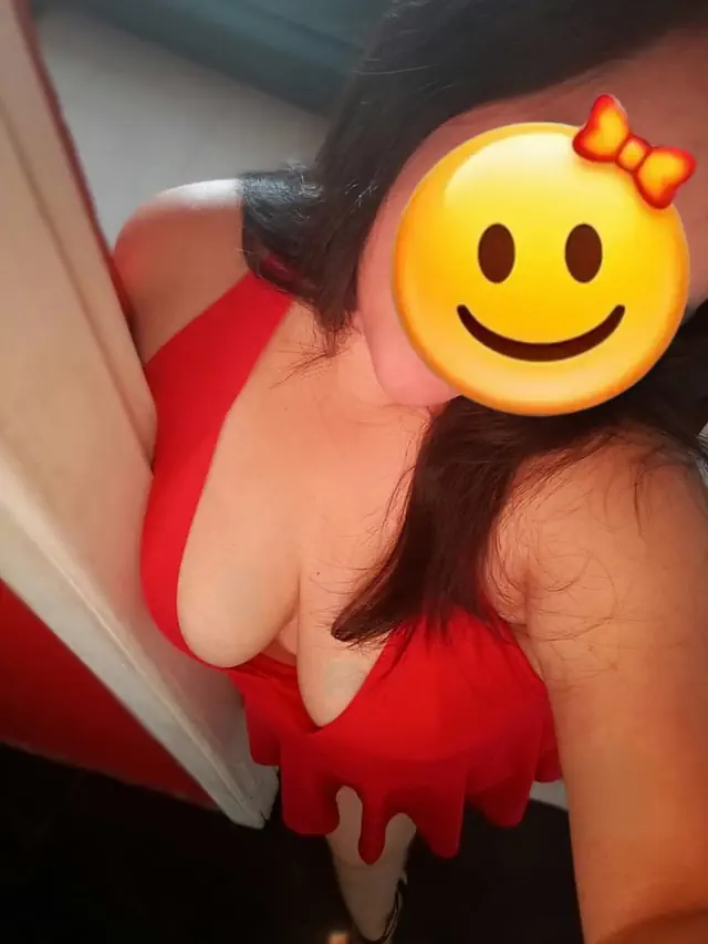 escort-media-052148d0-e2df-4aad-96dc-86c9b8b6f861