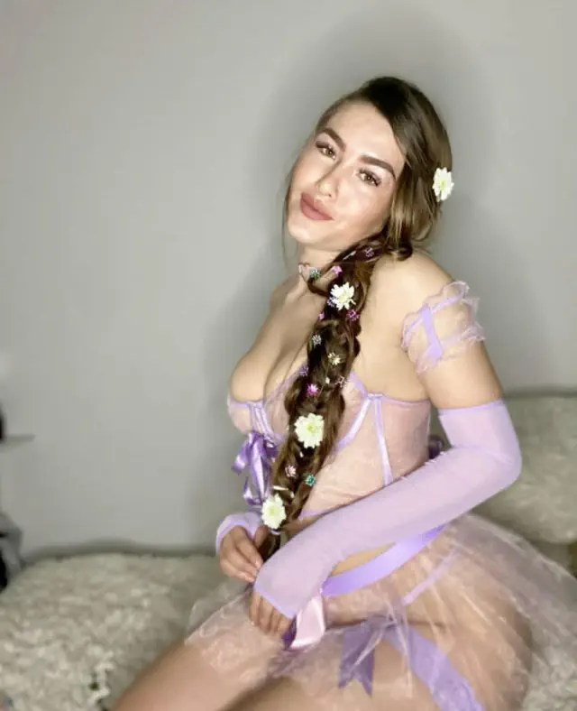 escort-media-058f8166-f609-4667-8c47-b634ba89bc8b