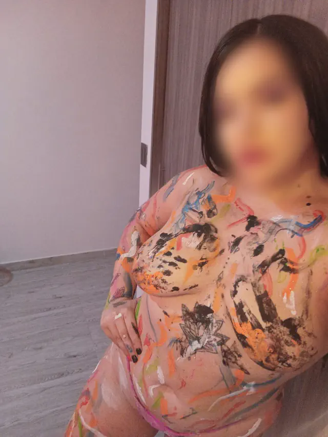 escort-media-065a3c8f-bc1d-4173-8c0f-9d79f12212a1