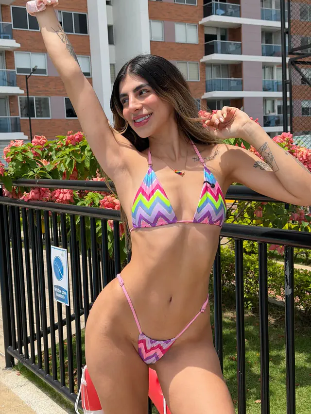 escort-media-066f4a80-e838-46e2-9bf3-0cdbfd5e730c