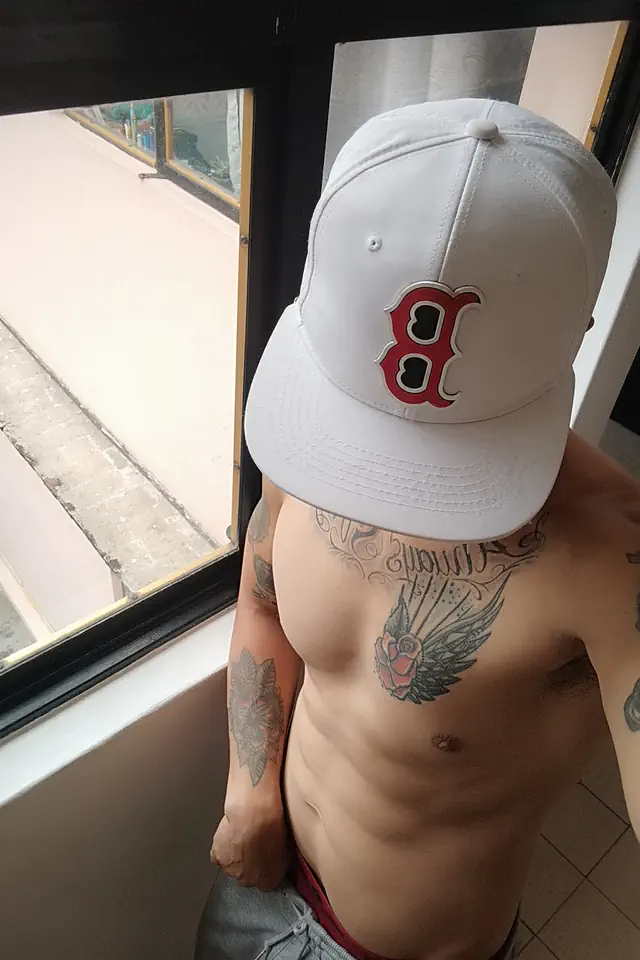 escort-media-071bf2a0-fa33-4535-8539-477d978b8bf1