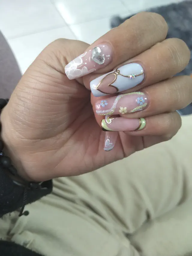 escort-media-0754858c-7c01-4659-a28b-a4146d57d3f7