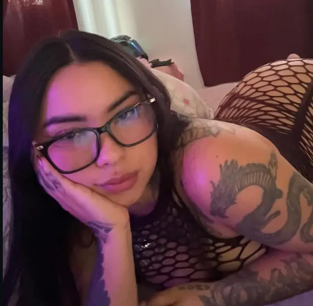 escort-media-077f81e8-3586-49ce-8d50-6fe372694e25