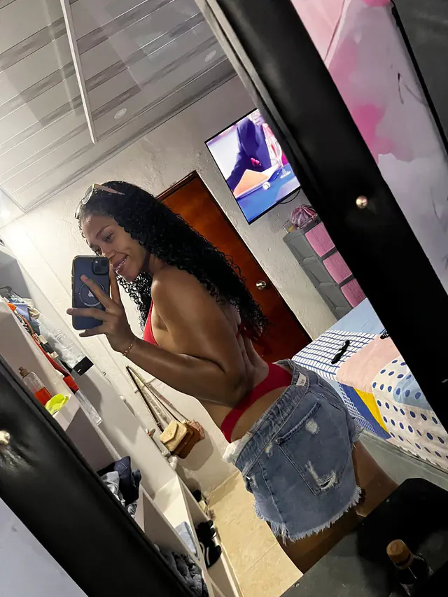 escort-media-081d64bc-0161-4e76-b1b7-1ed94e283ef4