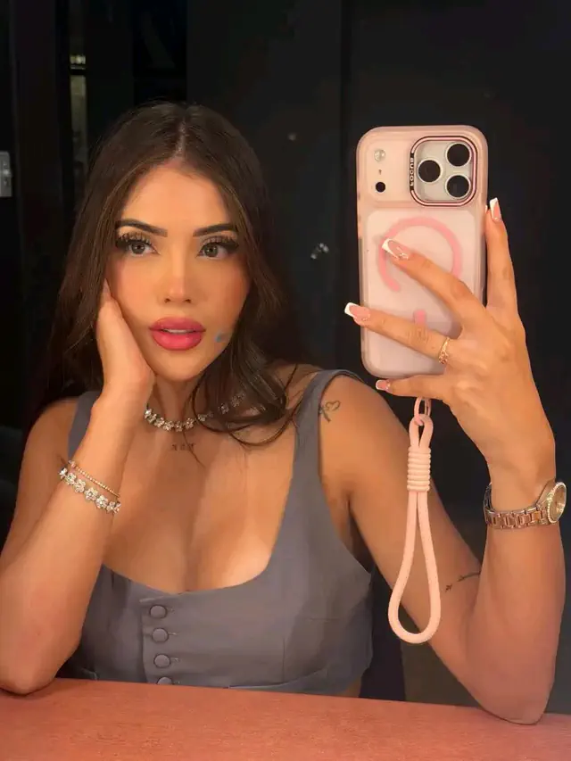 escort-media-083ec836-0fb3-4e80-bd69-e8f1118bb974