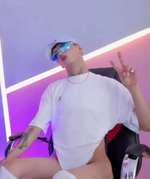 escort-media-0856af59-98e2-496b-981d-e85a4a7b538a