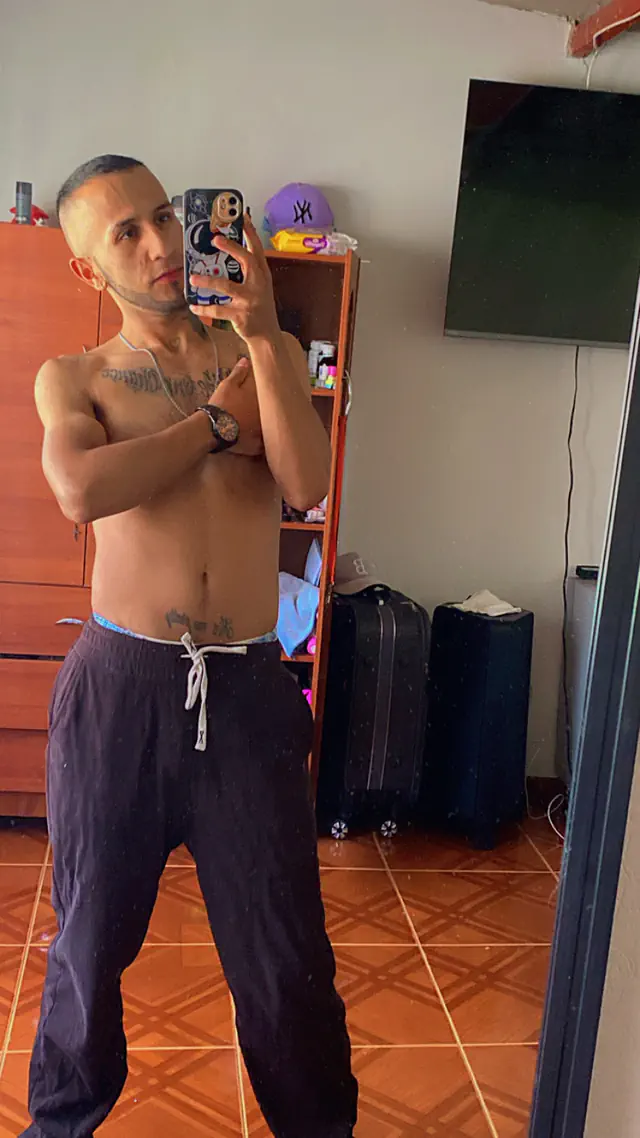 escort-media-08f7fc5e-2458-492e-8c3d-716ff1f971a0