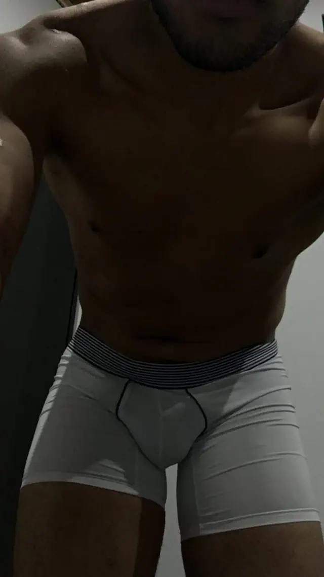 escort-media-093f248a-18dd-4c58-94fa-c56789cccb49