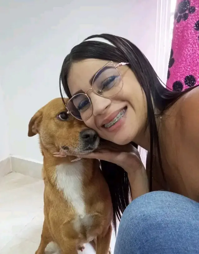 escort-media-094f60ca-255d-46e5-b598-713552c1f146