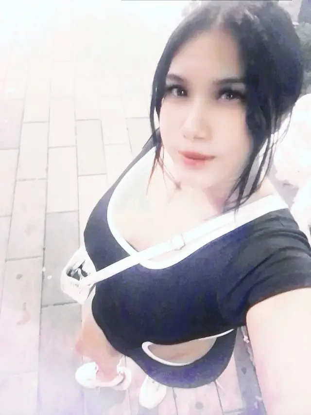 escort-media-09562356-f631-4d2d-a4bd-7e90cb105d79