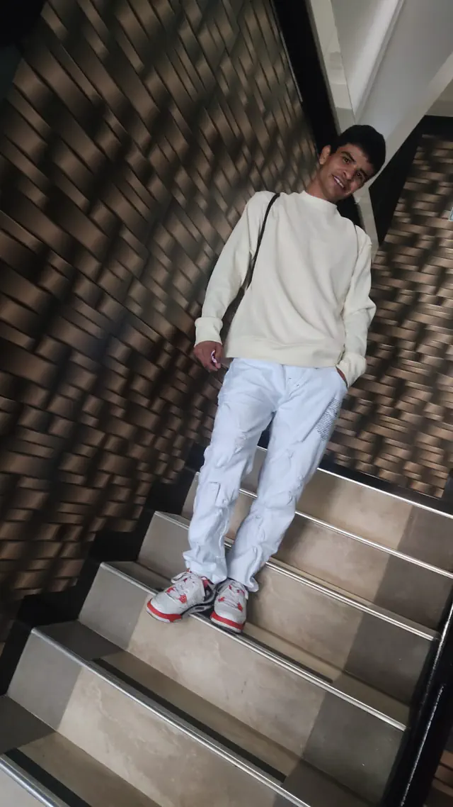 escort-media-09c1bc5f-239c-49ab-7c9c-45a2df414200