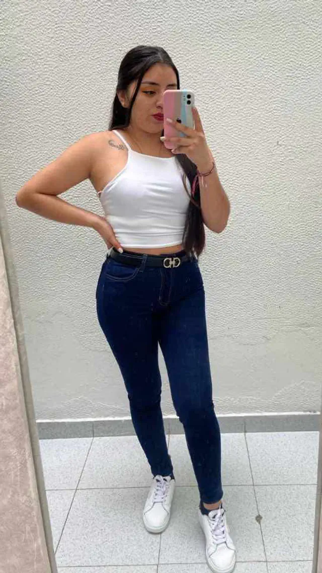 escort-media-09f19d8a-4fa0-4ccf-84ad-6befee72e935