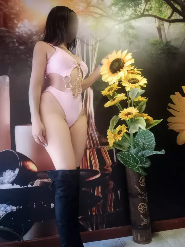 escort-media-0a4c0ca4-44c6-444f-9208-b517b548448b