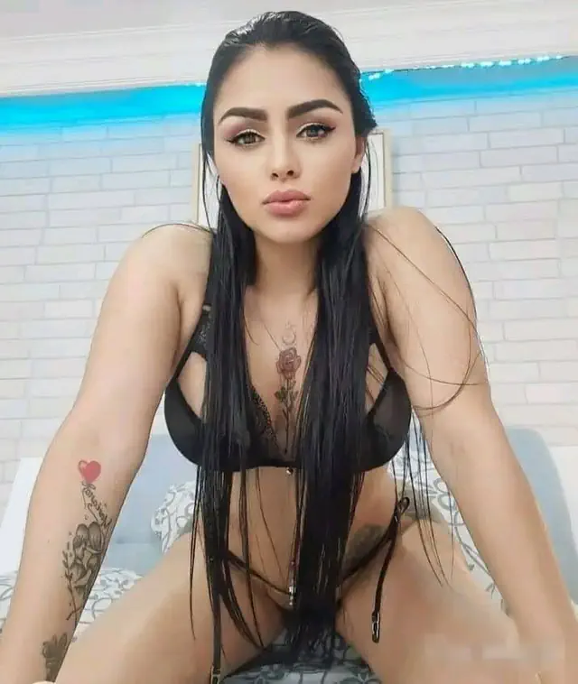escort-media-0a7ae49d-c3a6-4242-9b40-d38a89bcbe78