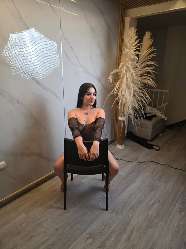 escort-media-0b5cc4dc-2100-4cb3-9221-4d0be089d602