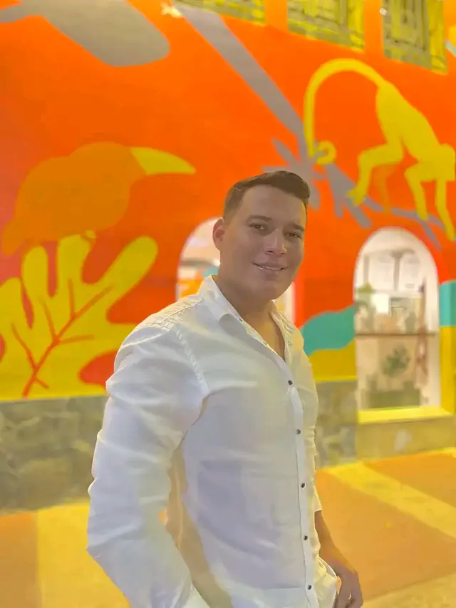 escort-media-0c3d106e-928b-424f-9918-4de921417fb5