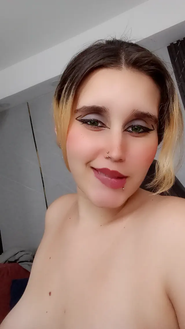 escort-media-0cf59cd3-7c98-4671-9cfa-727b5803bbfd