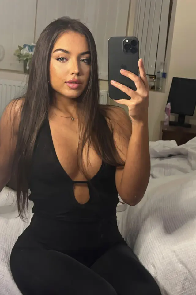 escort-media-0e1b82f0-34e4-4a51-b589-f1cbd929b1c2