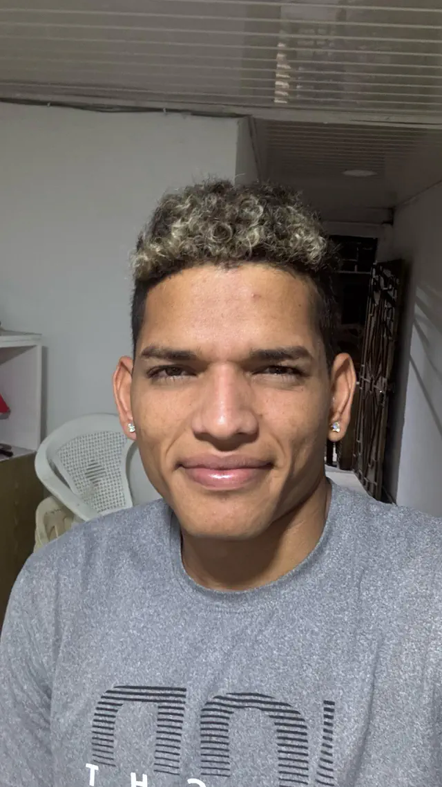 escort-media-0e3131b2-4de8-407f-93a1-bd8e47c25f1b