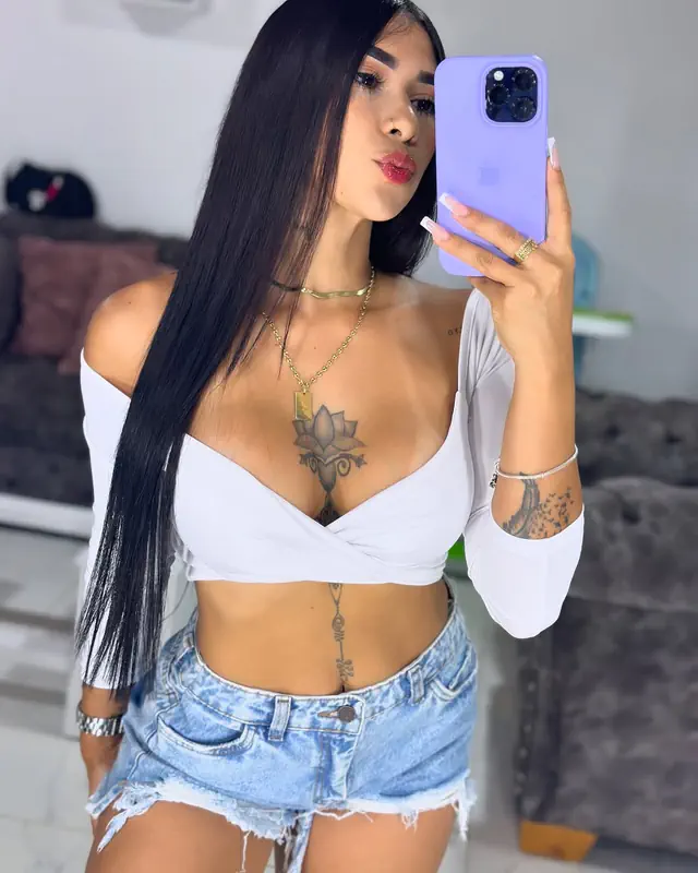 escort-media-0fadf5f1-0402-4d56-8672-a44a907c9c48