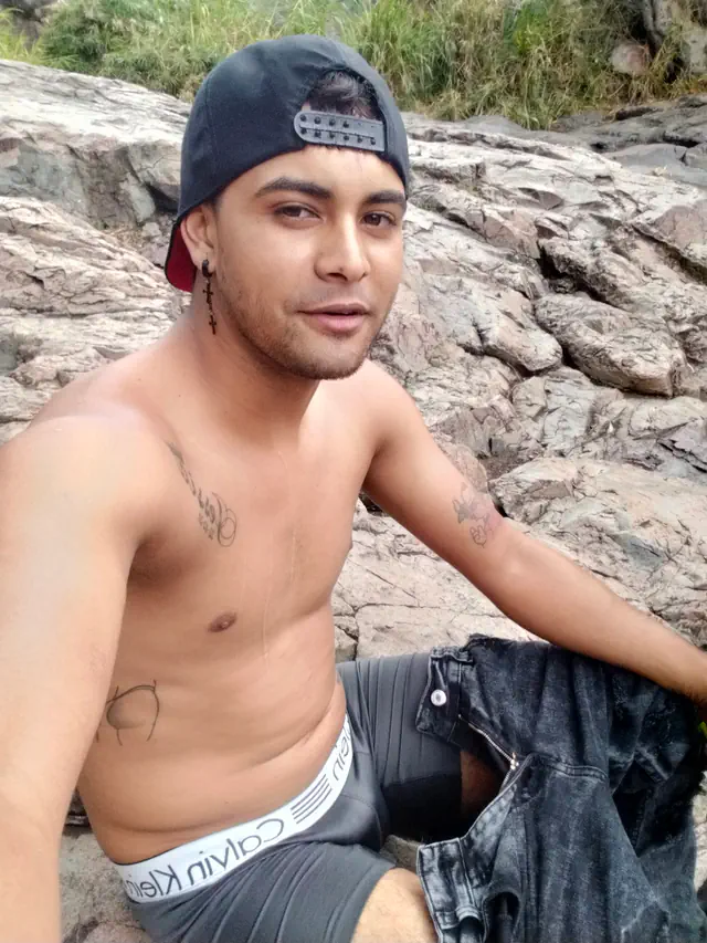 escort-media-11458c73-e228-4896-9d99-e541b16c2cae