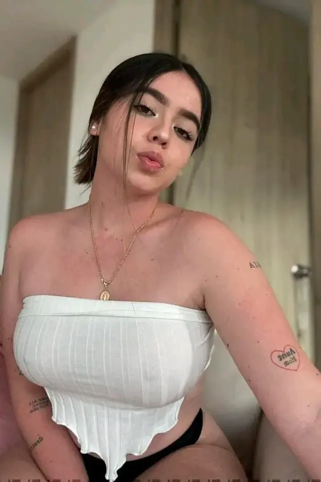 escort-media-12c171e8-830d-4b34-8cc0-b131de313f49