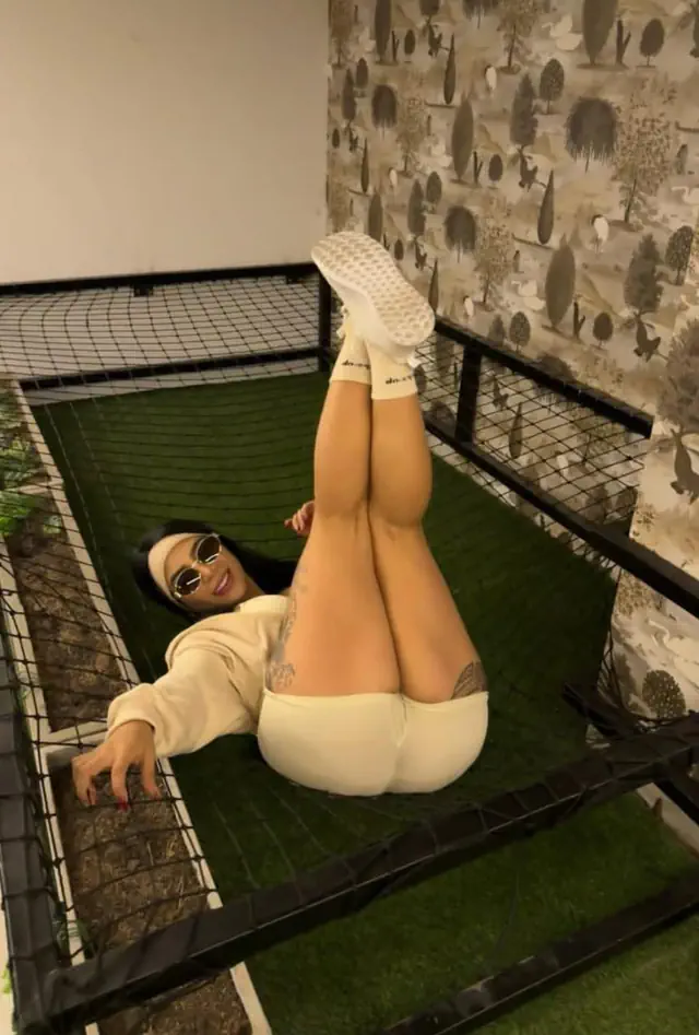 escort-media-130fdb99-160d-43f4-b0cc-757ee880f4dc