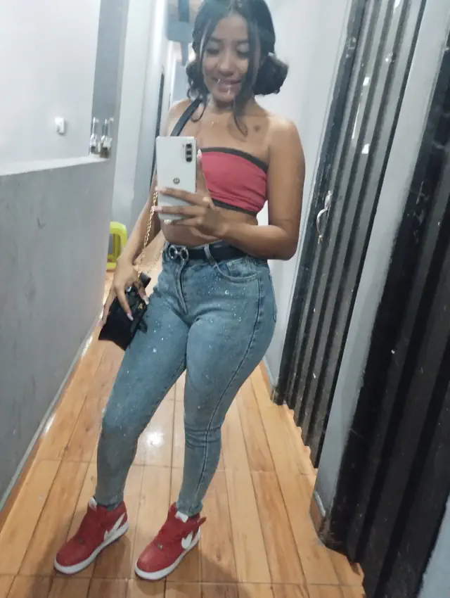 escort-media-139773ce-60d2-4496-b297-574805522b5b