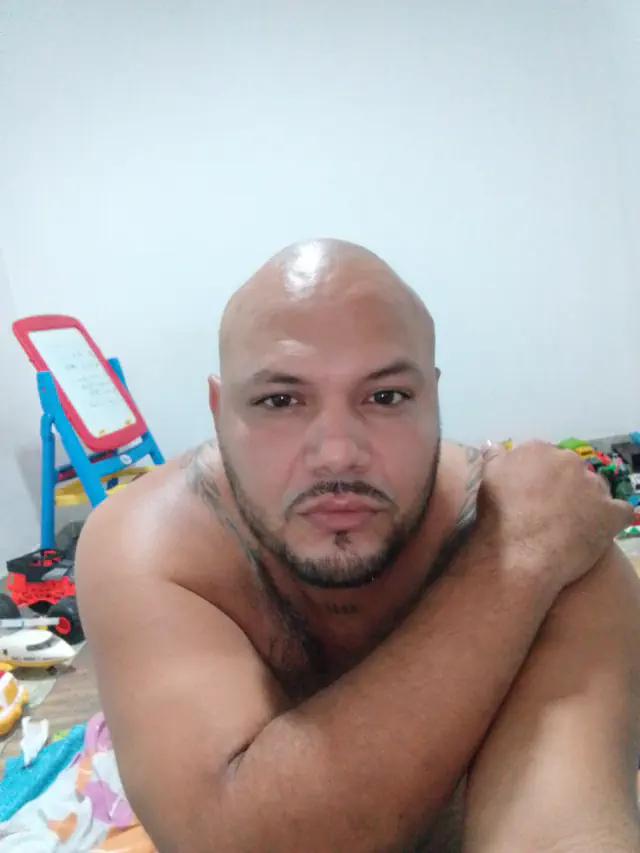 escort-media-14751853-46ae-49c6-8d93-2f3966c14635