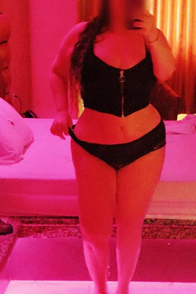 escort-media-158a6fed-9563-41e7-9bfd-401eae63063d