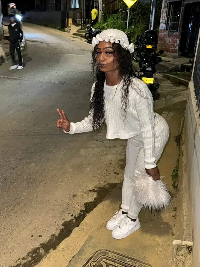 escort-media-15f9139b-23b4-465e-a373-752f9473bc5e