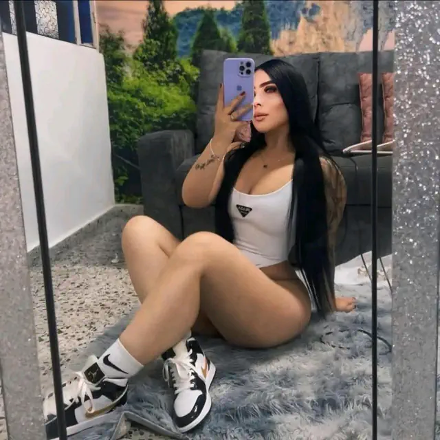 escort-media-1636ef6d-6e6f-4cdc-bac1-4f6d49d1700d