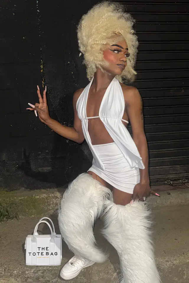 escort-media-17a6491e-c6ef-440f-a85c-c19ad3bf138d