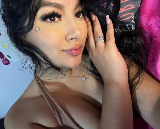 escort-media-18e7ac2c-28e3-4590-97fd-6b17627a4e01