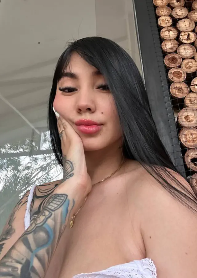 escort-media-19a5bc36-21e6-406b-934f-7888534599d7