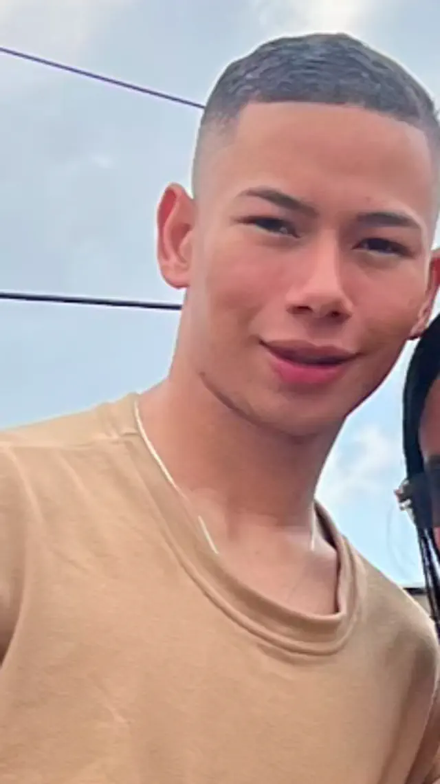 escort-media-1a8996d5-2abc-4d5b-b434-a2a282263c86