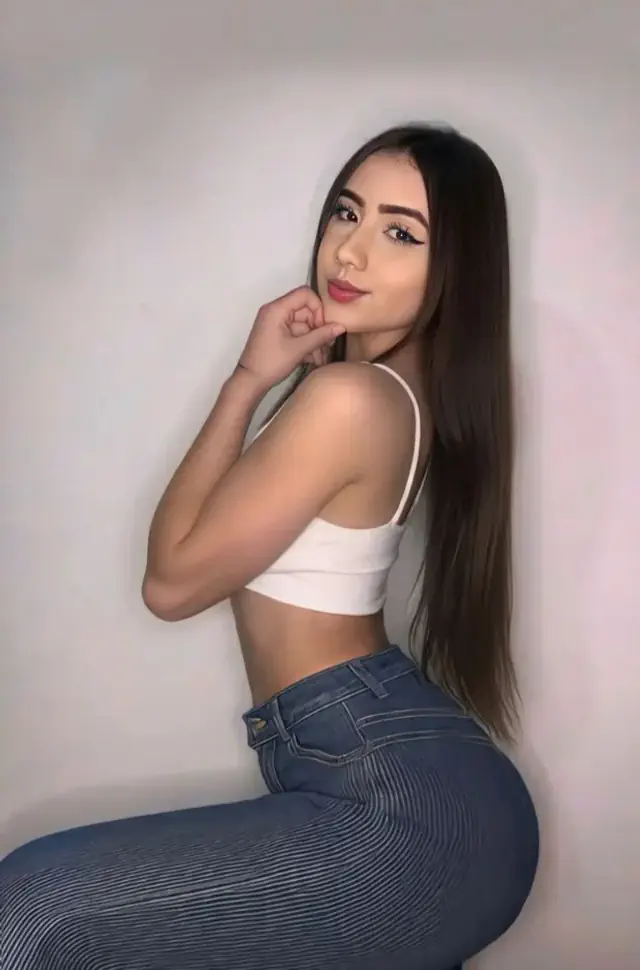 escort-media-1c831560-82c6-4371-972f-0cdc544ed029