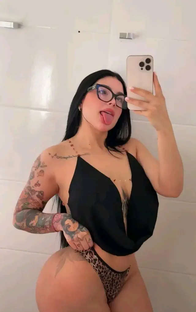 escort-media-1d8c63e3-af06-4fcc-b98e-7b9195905932