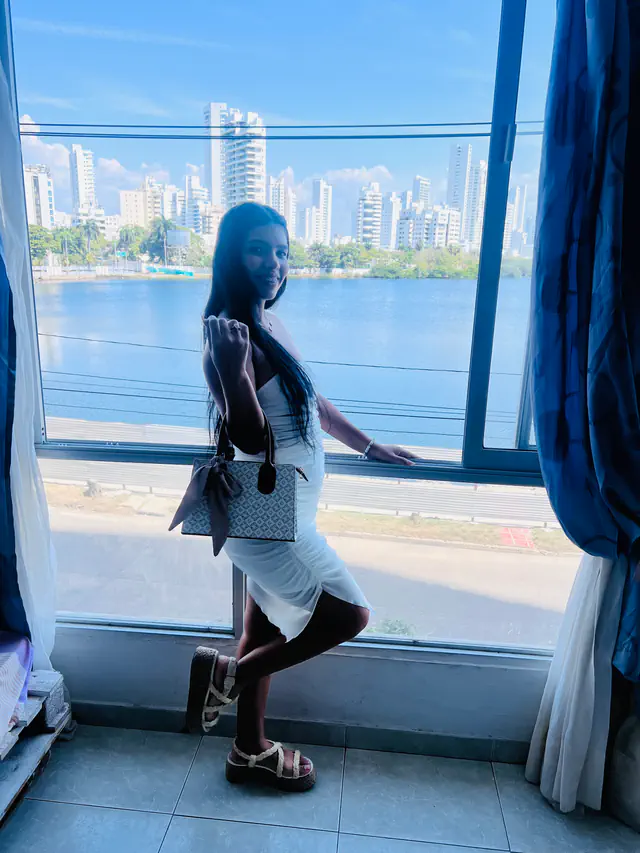 escort-media-1dac1694-0943-4a89-a32f-a450e3f8a5e9