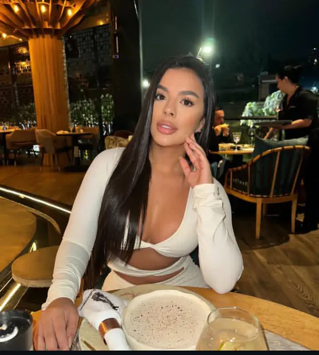 escort-media-1e0097bc-b2dd-4b27-9690-0f578e227a67