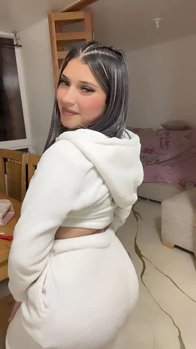escort-media-1e6f5426-20fb-4eac-af50-d64f284e053d