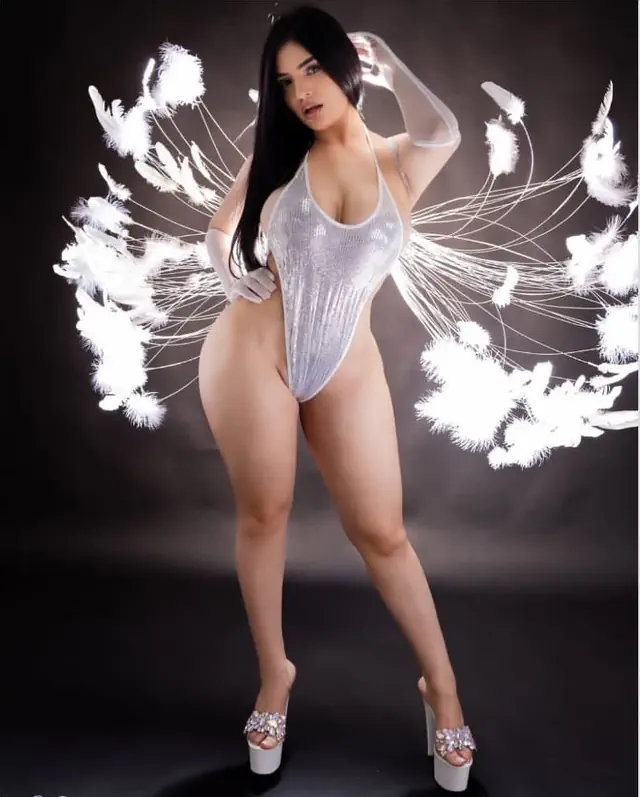 escort-media-1eb7b9b2-d1ec-4c9f-b4ce-31b38f711664