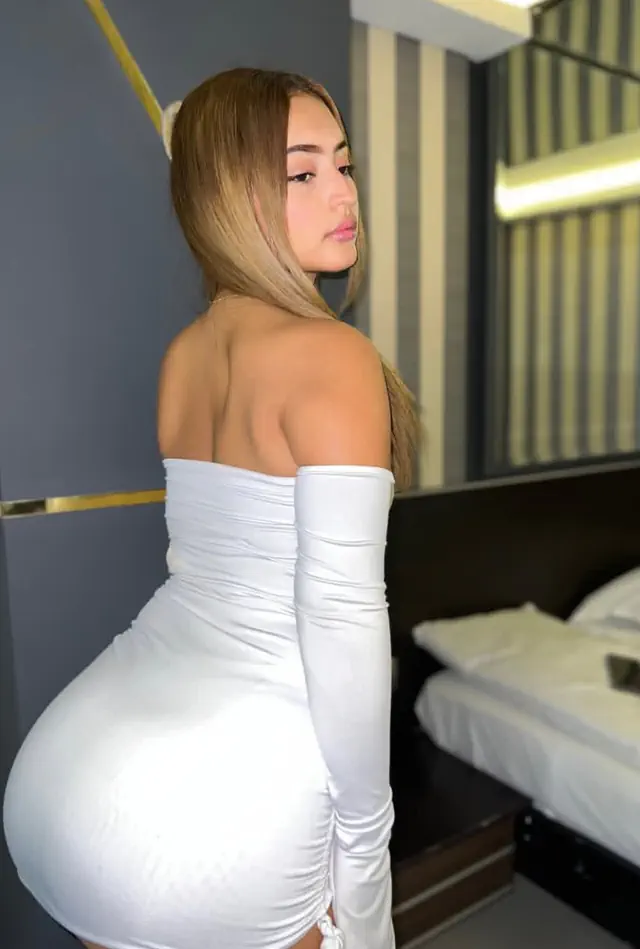 escort-media-1f1cfe8c-a336-42f1-8cc3-b35e314ab929